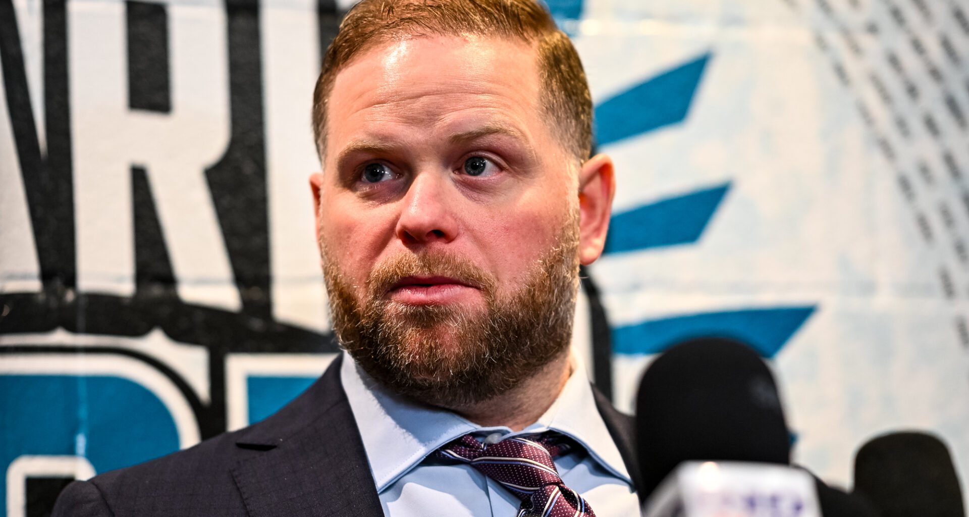 Sharks Head Coach To Return Despite Looming Contract Status