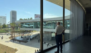 LACMA’s curvy new home is the massive, art-filled Geffen Galleries – Pasadena Star News