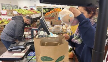 Cupertino applies plastic bag ban to more than grocery stores