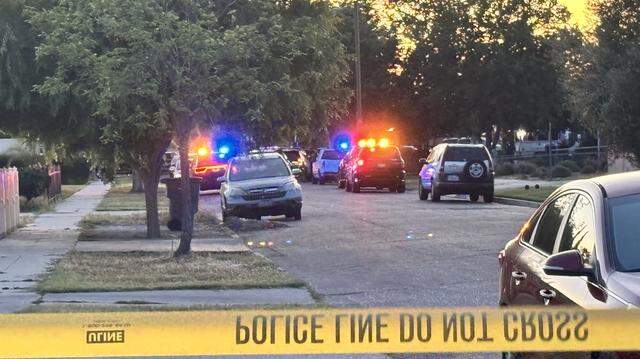 Officers investigaate a stabbing that sent a man to the hospital on Monday, April 6, 2026. A woman was detained. Officers investigaate a stabbing that sent a man to the hospital on Monday, April 6, 2026. A woman was detained.