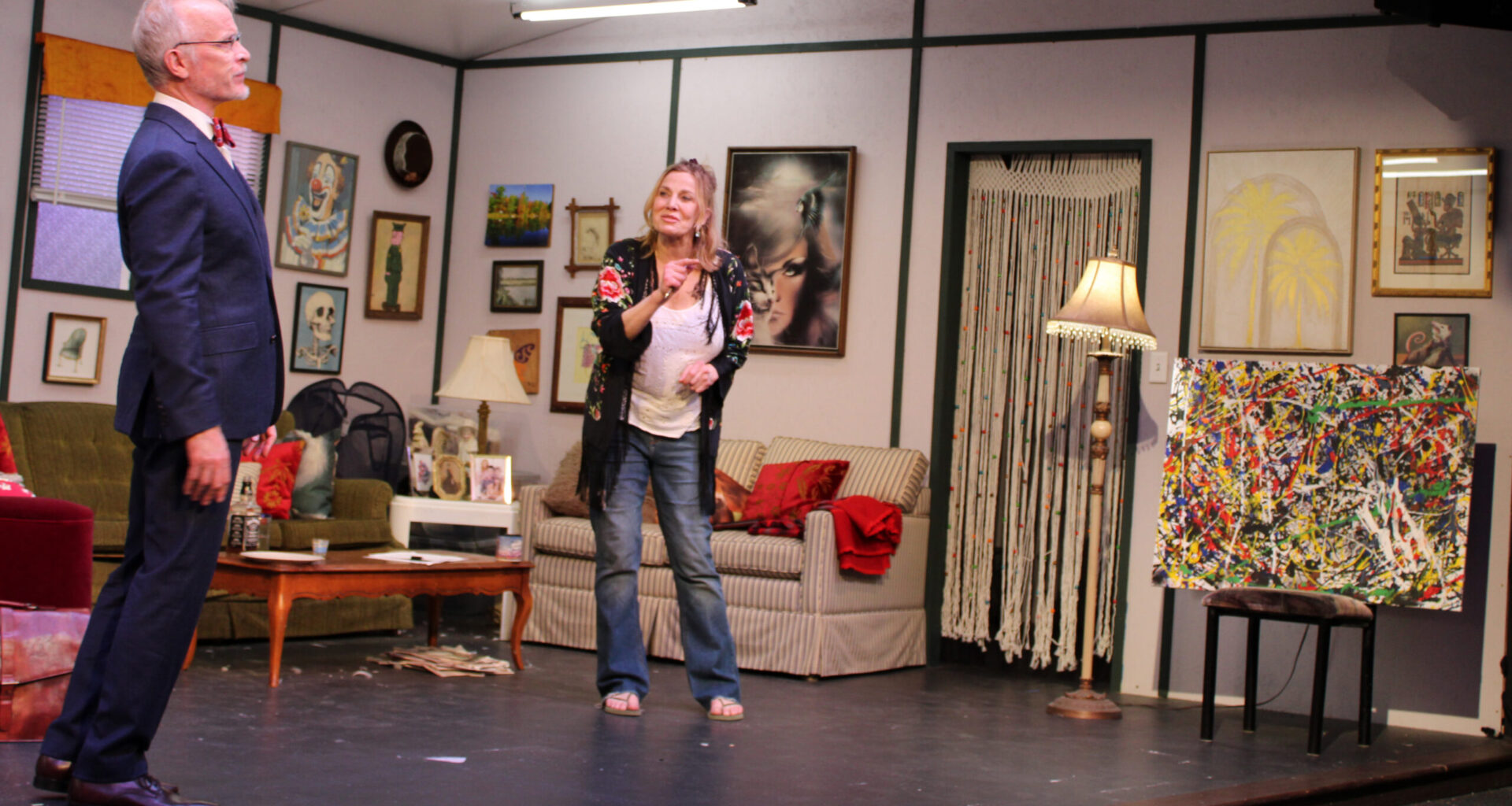 THEATER REVIEW: 'Bakersfield Mist' plays at Bridge Street Theatre through April 25