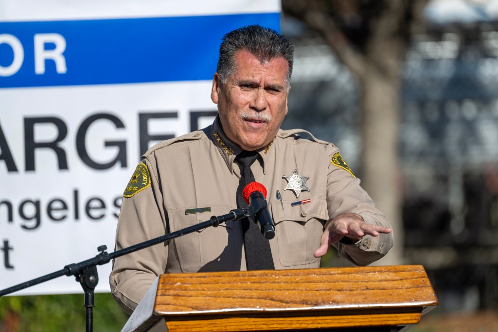 Do deputy gangs exist? Los Angeles County sheriff candidates weigh in – Daily News