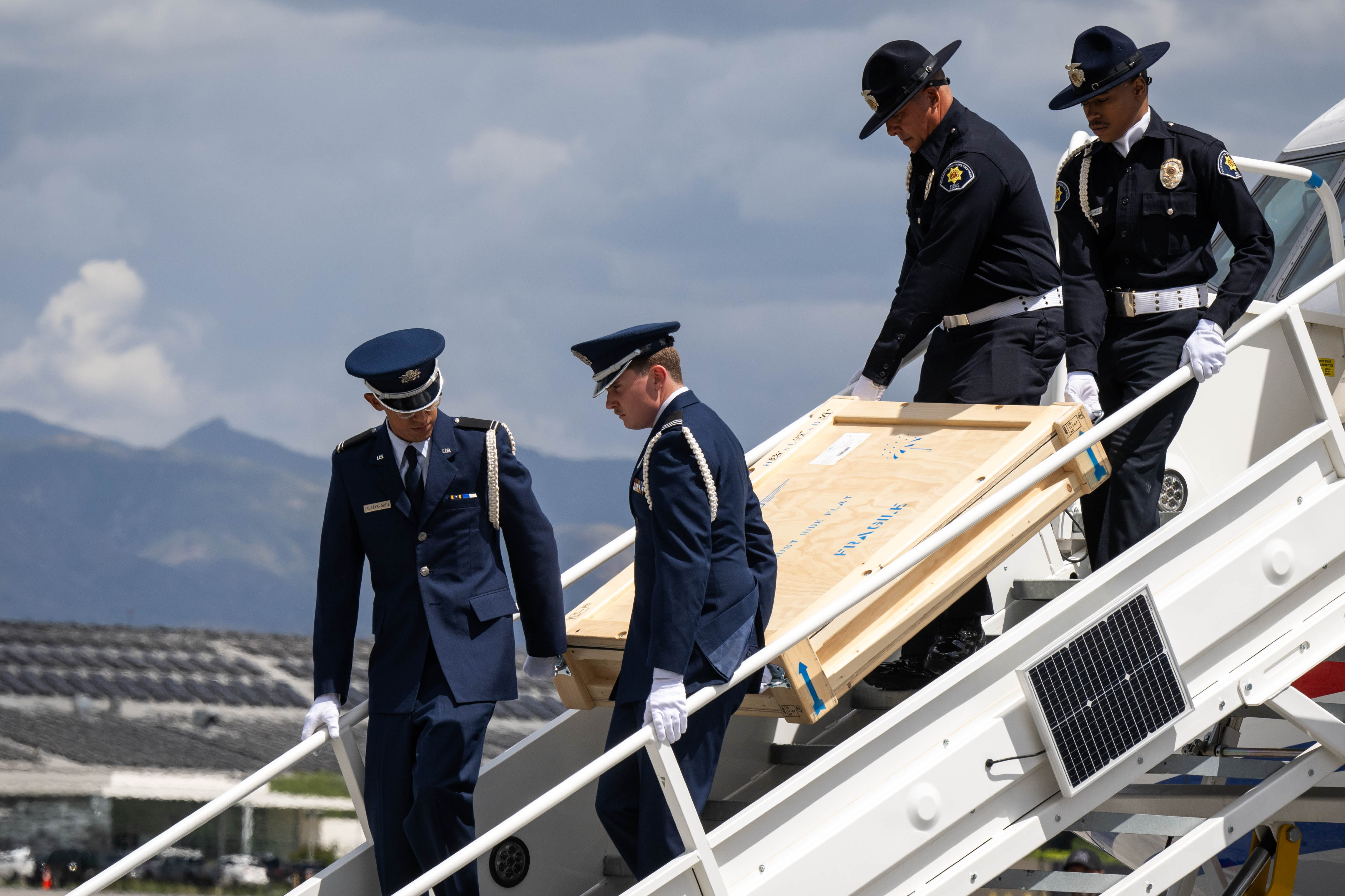 Air Force USC ROTC students bring nine âfounding-eraâ documents from...