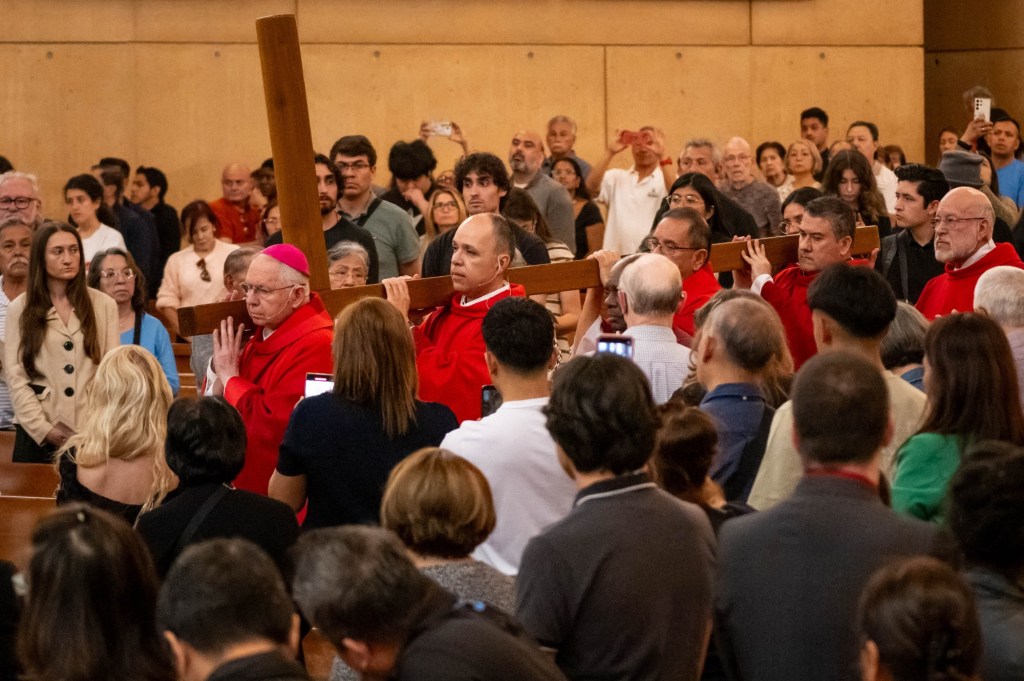 Good Friday service held on Friday at the Cathedral in Los Angeles – Daily News