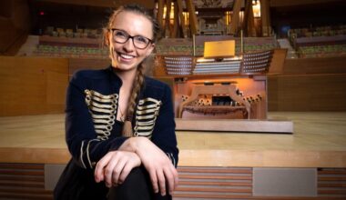 Anna Lapwood conjures Middle-earth with ‘Lord of the Rings’ at Disney Hall – Daily News