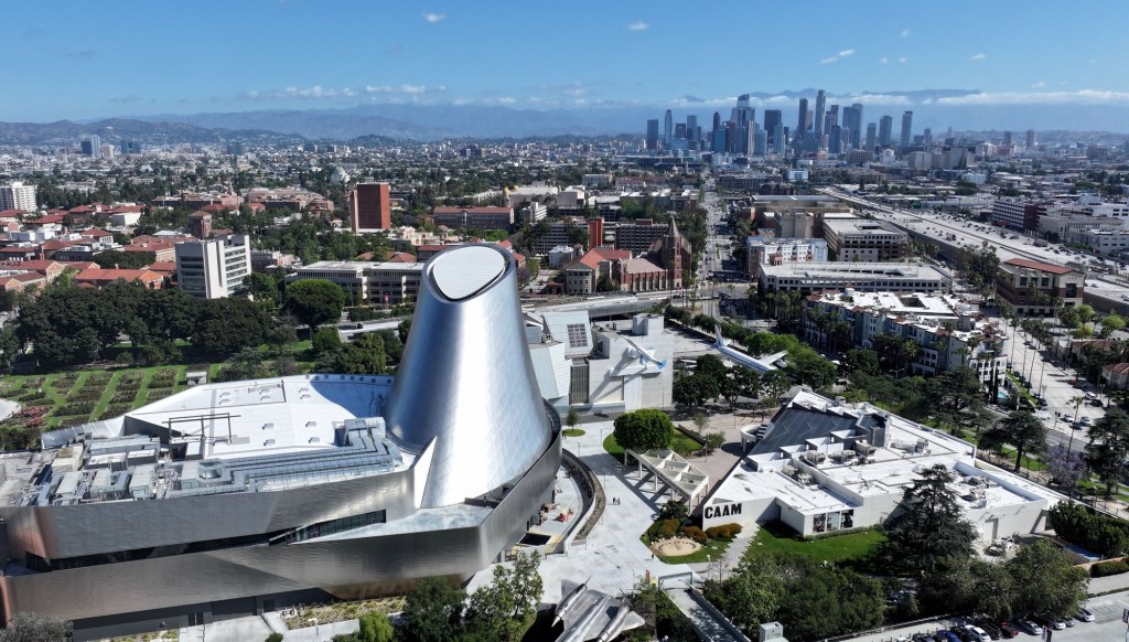 Construction of Space Shuttle Endeavour’s new home at the California Science Center is complete – Daily News