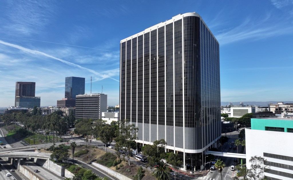 LAUSD administrators join April 14 strike after overwhelming vote – Daily News