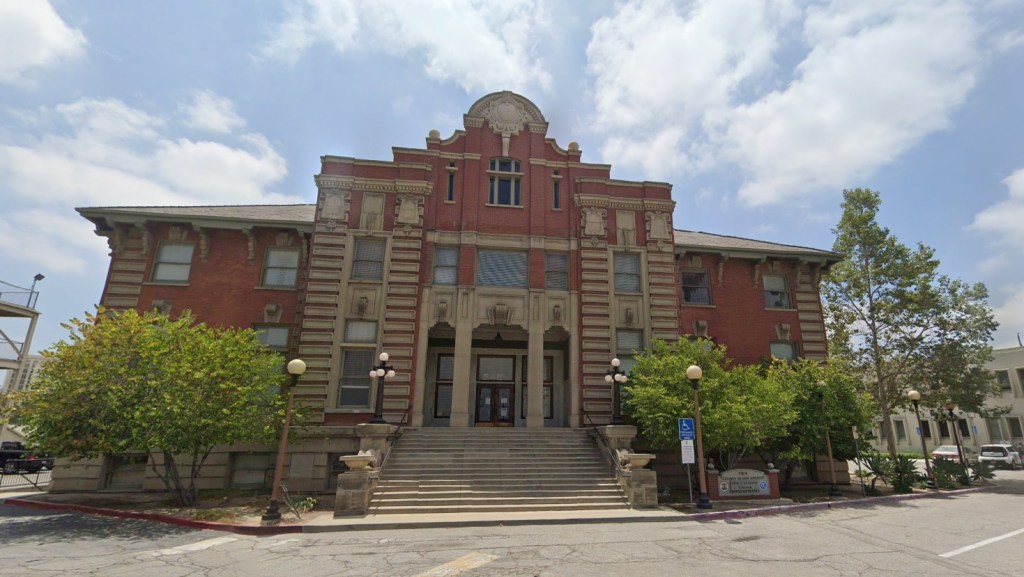 Charged with stealing from the dead, ex-LA medical examiner investigator pleads no contest – Daily News