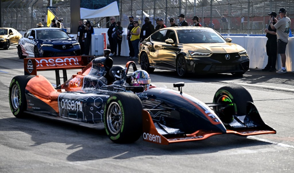 Fans gear up for titular IndyCar race – Pasadena Star News