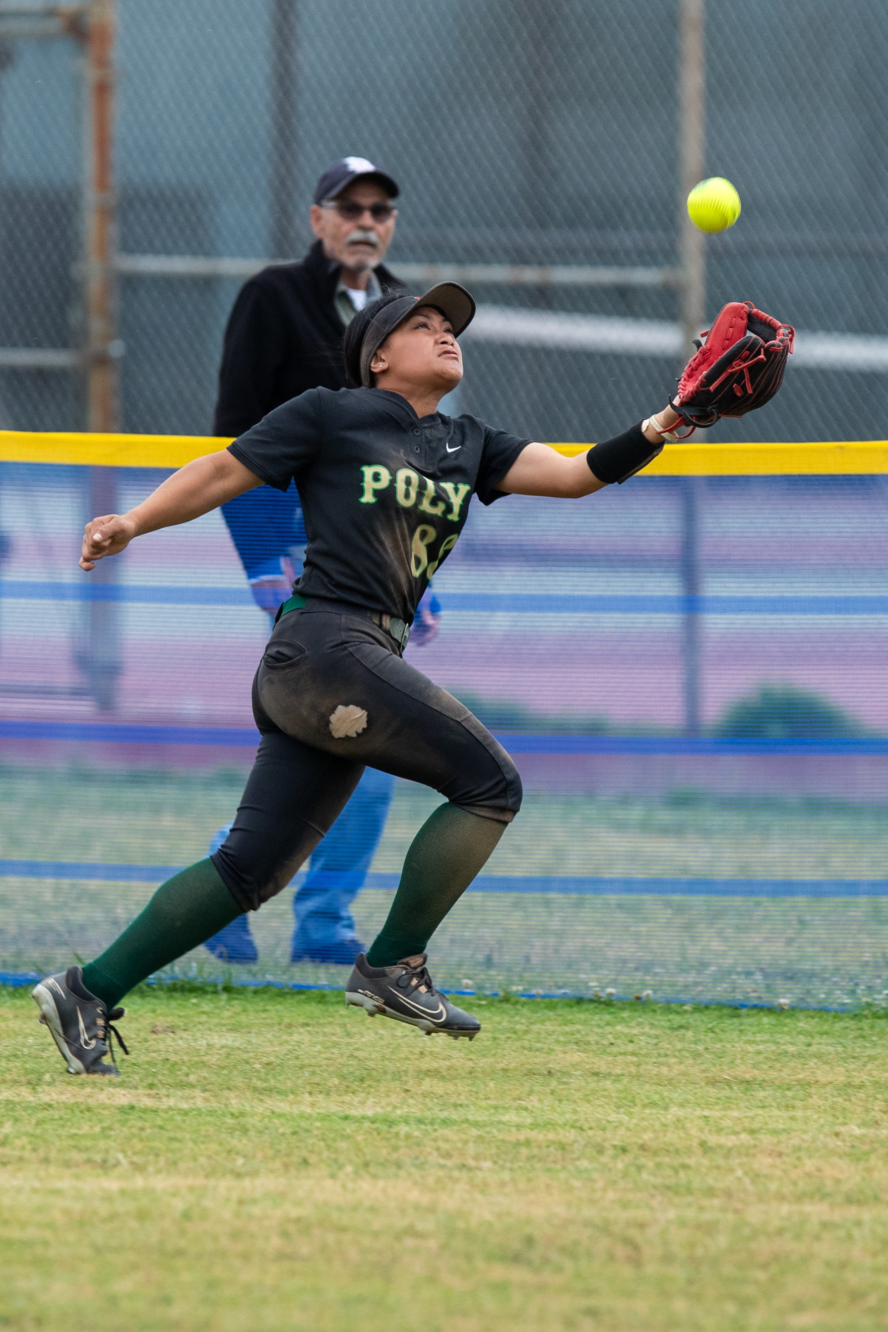 Long Beach Polyâs Persjalinah Lam Sam catches a deep fly...