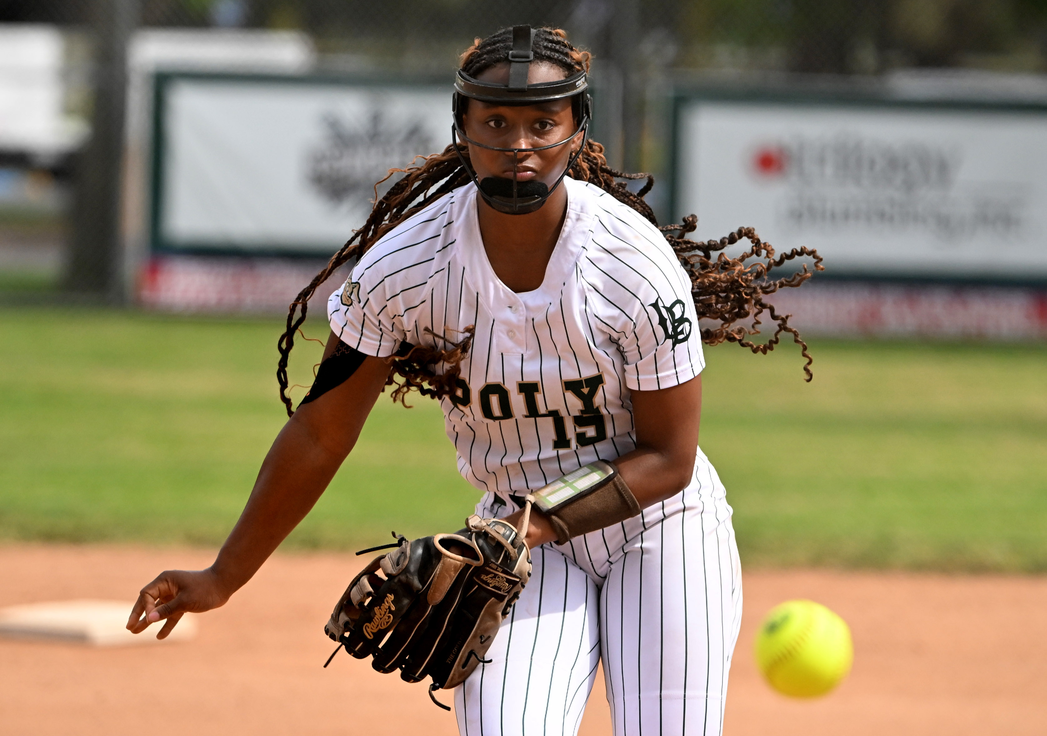 Starting pitcher Tegan Breaux #19 of the Long Beach Poly...