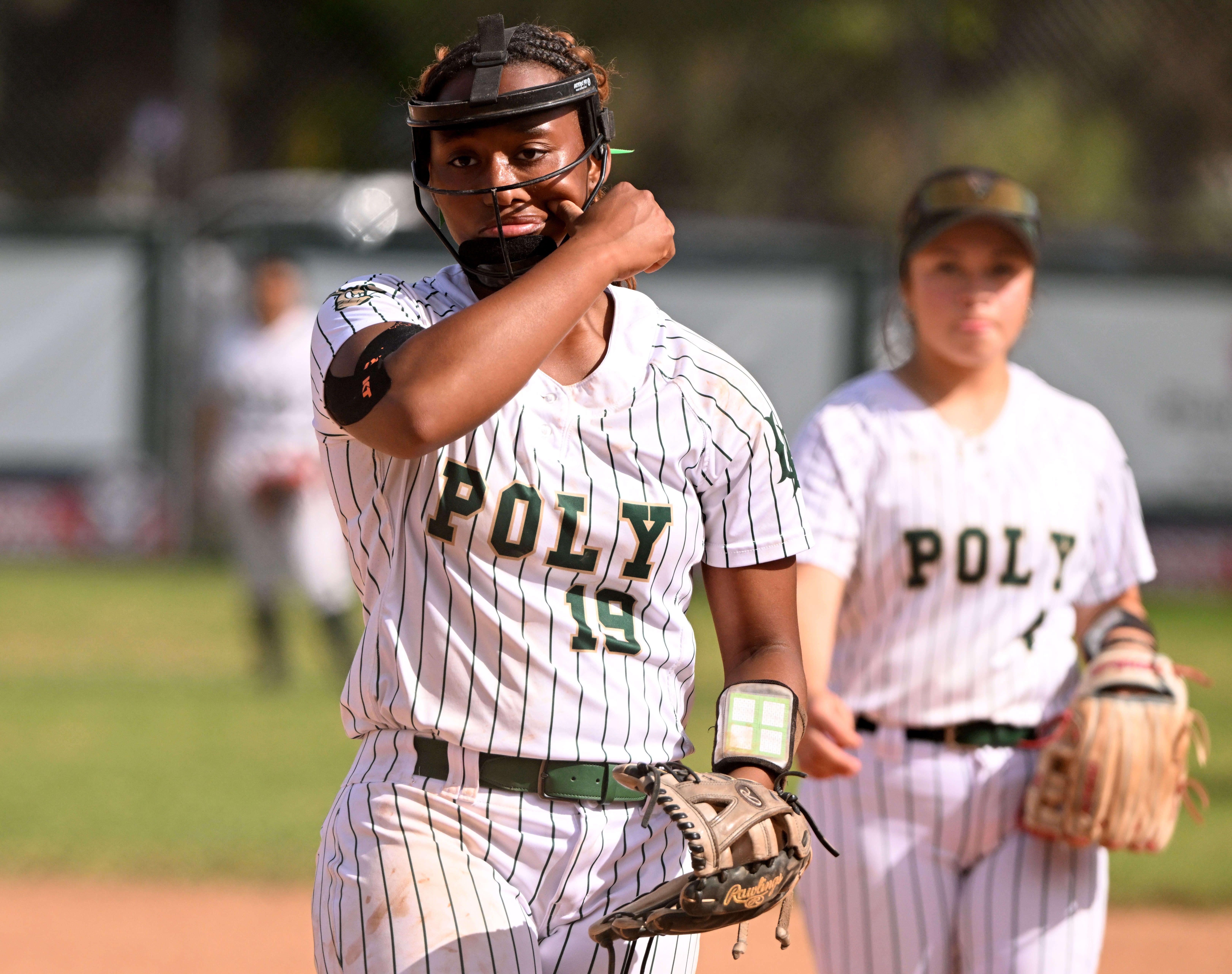 Starting pitcher Tegan Breaux #19 of the Long Beach Poly...
