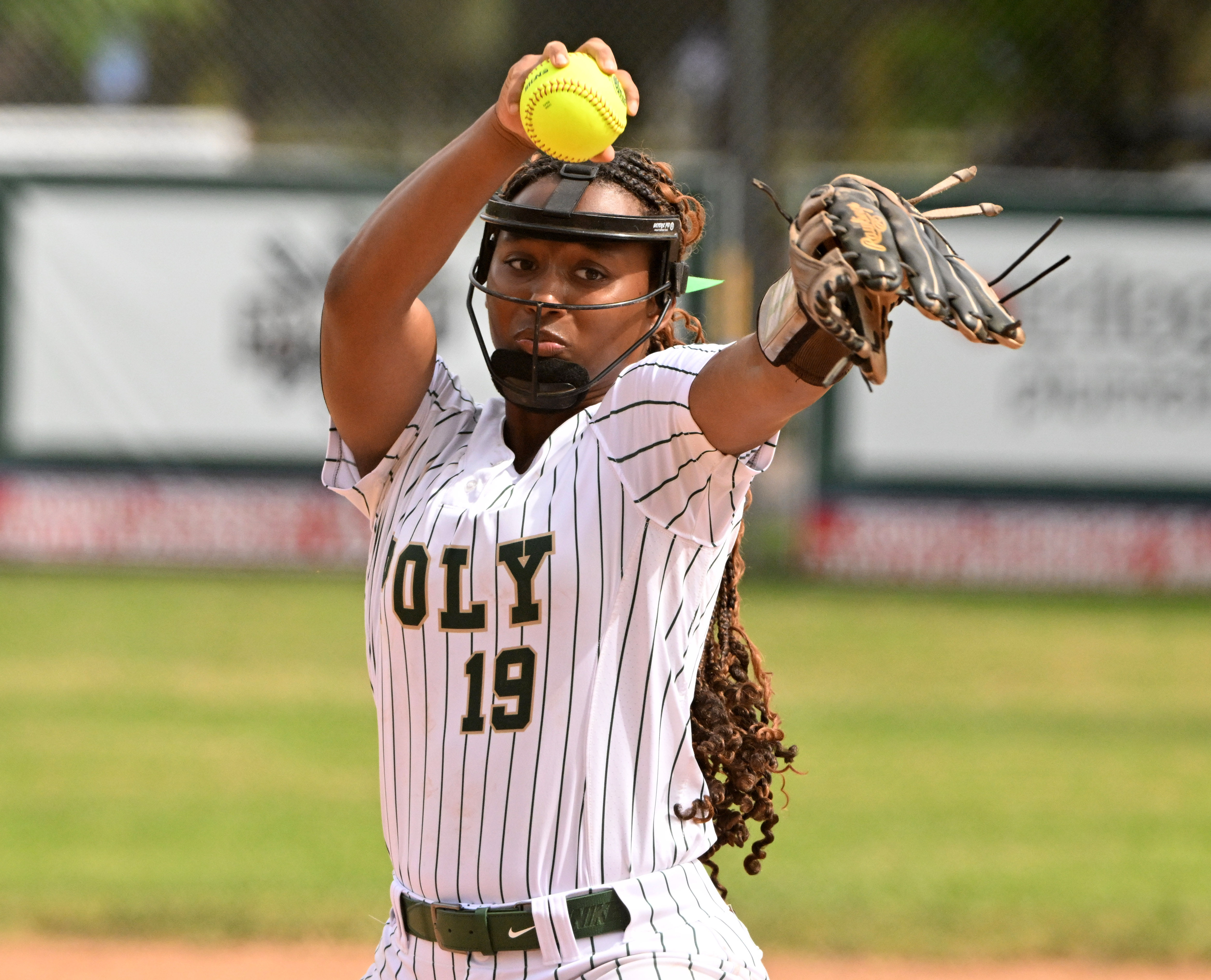 Starting pitcher Tegan Breaux #19 of the Long Beach Poly...