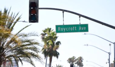 When a traffic light goes out, be cautious, not reckless – San Diego Union-Tribune