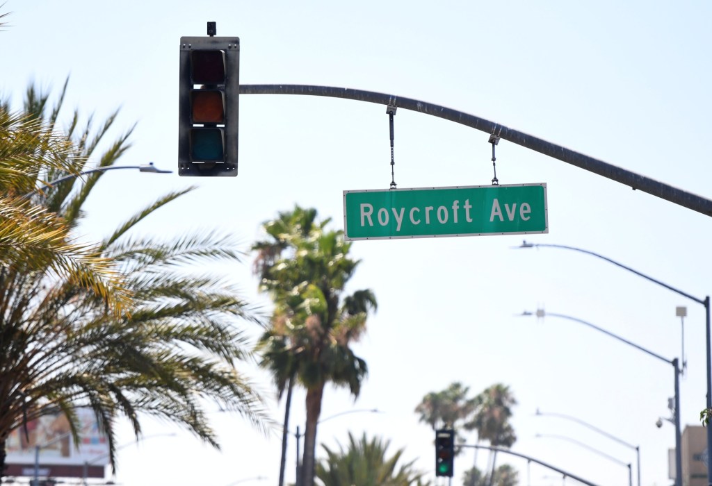 When a traffic light goes out, be cautious, not reckless – San Diego Union-Tribune
