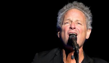 Arrest warrant issued for woman in Lindsey Buckingham attack – NBC Los Angeles