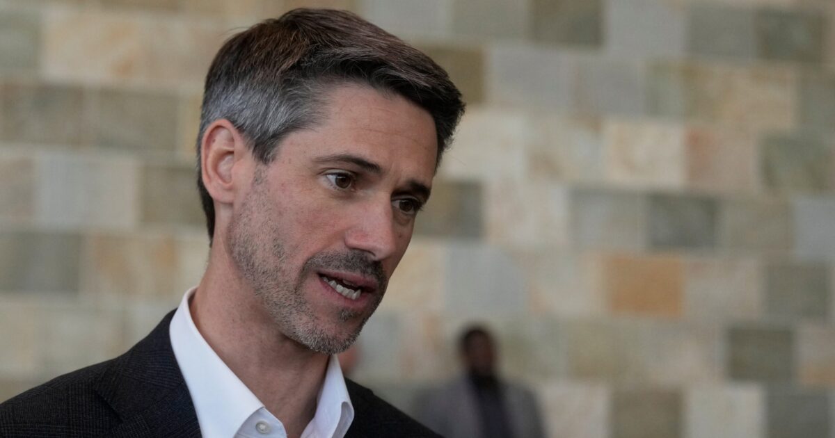 Internal poll puts Matt Mahan higher in CA governor contest