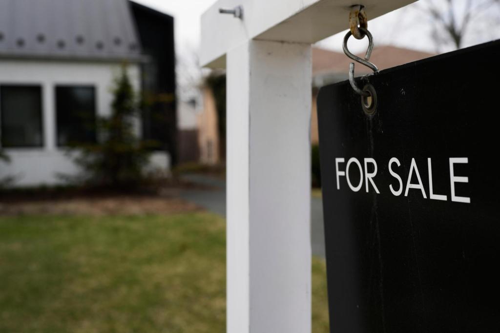 Average long-term mortgage rate climbs to 6.46%, highest in 7 months