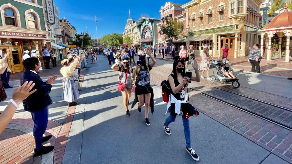 Great customer service fights friction with friendliness – Daily News