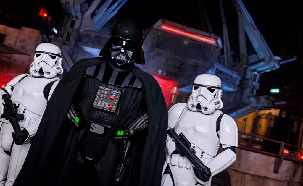Social media pushes Disneyland fans to the ‘dark side’ – Orange County Register