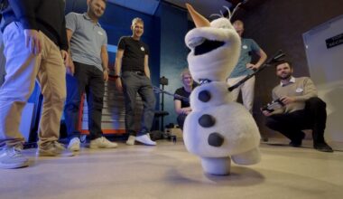 Walking and talking Olaf robotic character coming to Disneyland – Orange County Register
