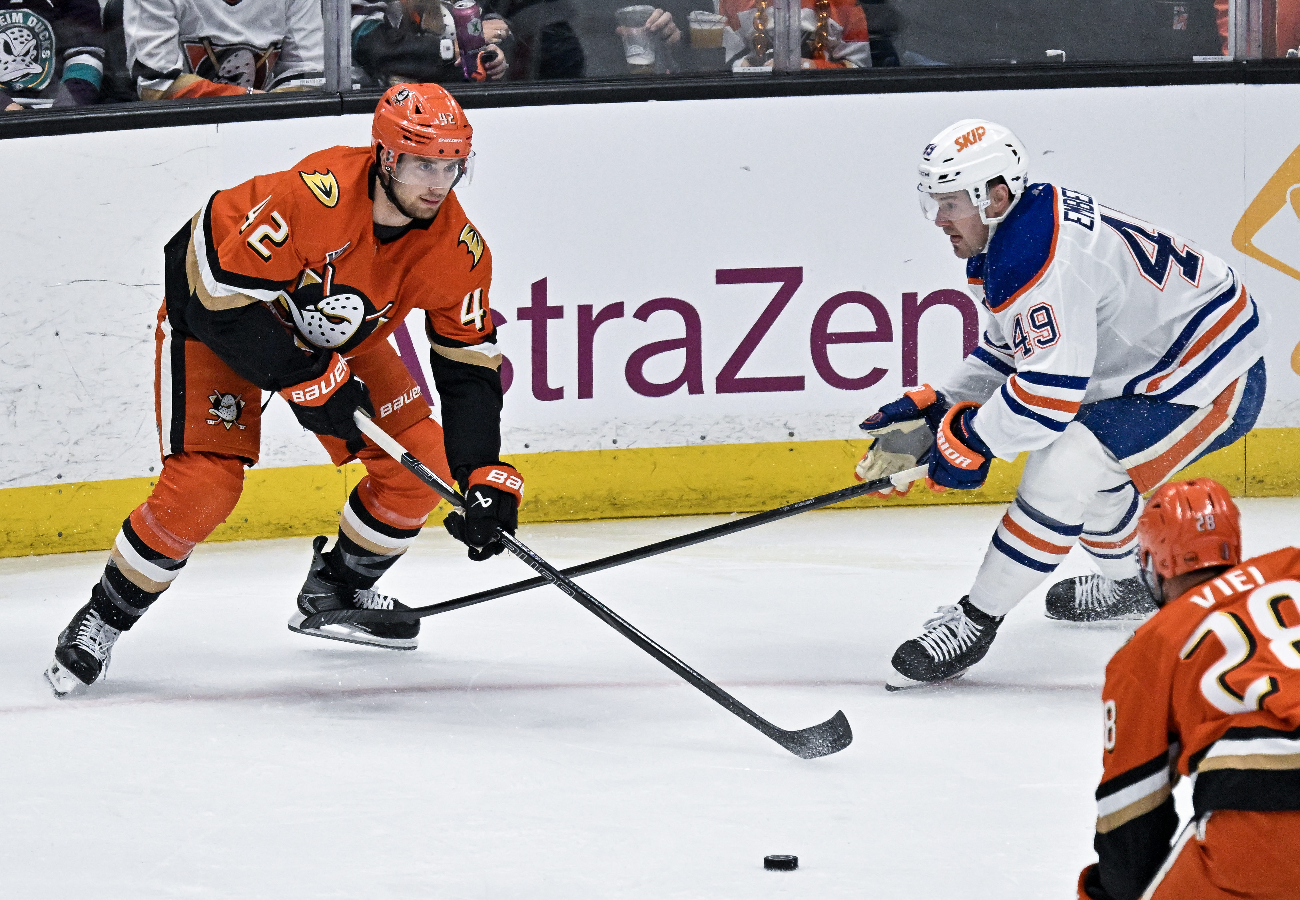 The Ducksâ Tim Washe (42) takes a shot on goal...