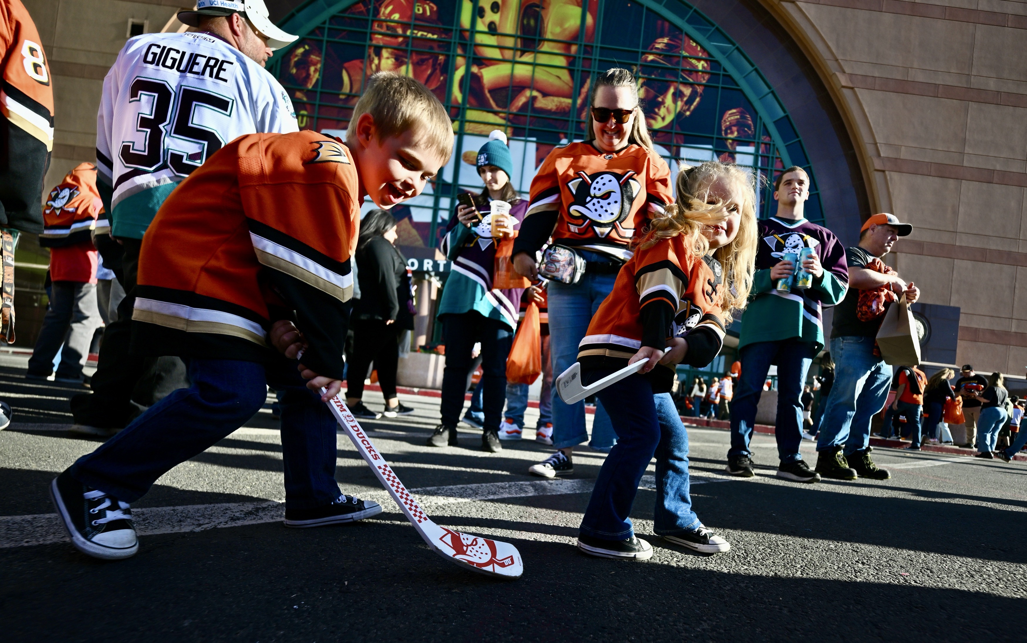 Samantha Schloemer keeps an eye on her kids, Jacob Schloemer,...