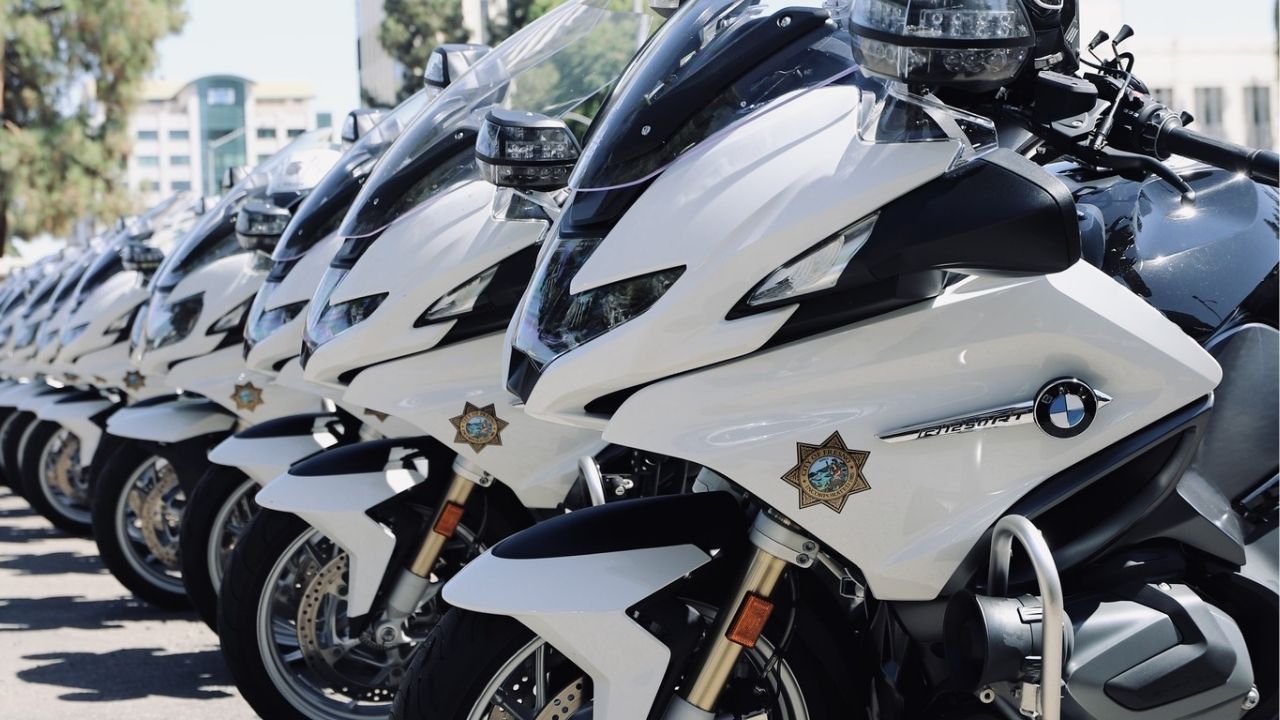 On Sunday, April 19, 2026, a domestic violence incident at a Fresno hotel led to the arrest of a 46-year-old probationer accused of assaulting a victim and causing a serious ear injury, according to police. (Fresno PD)