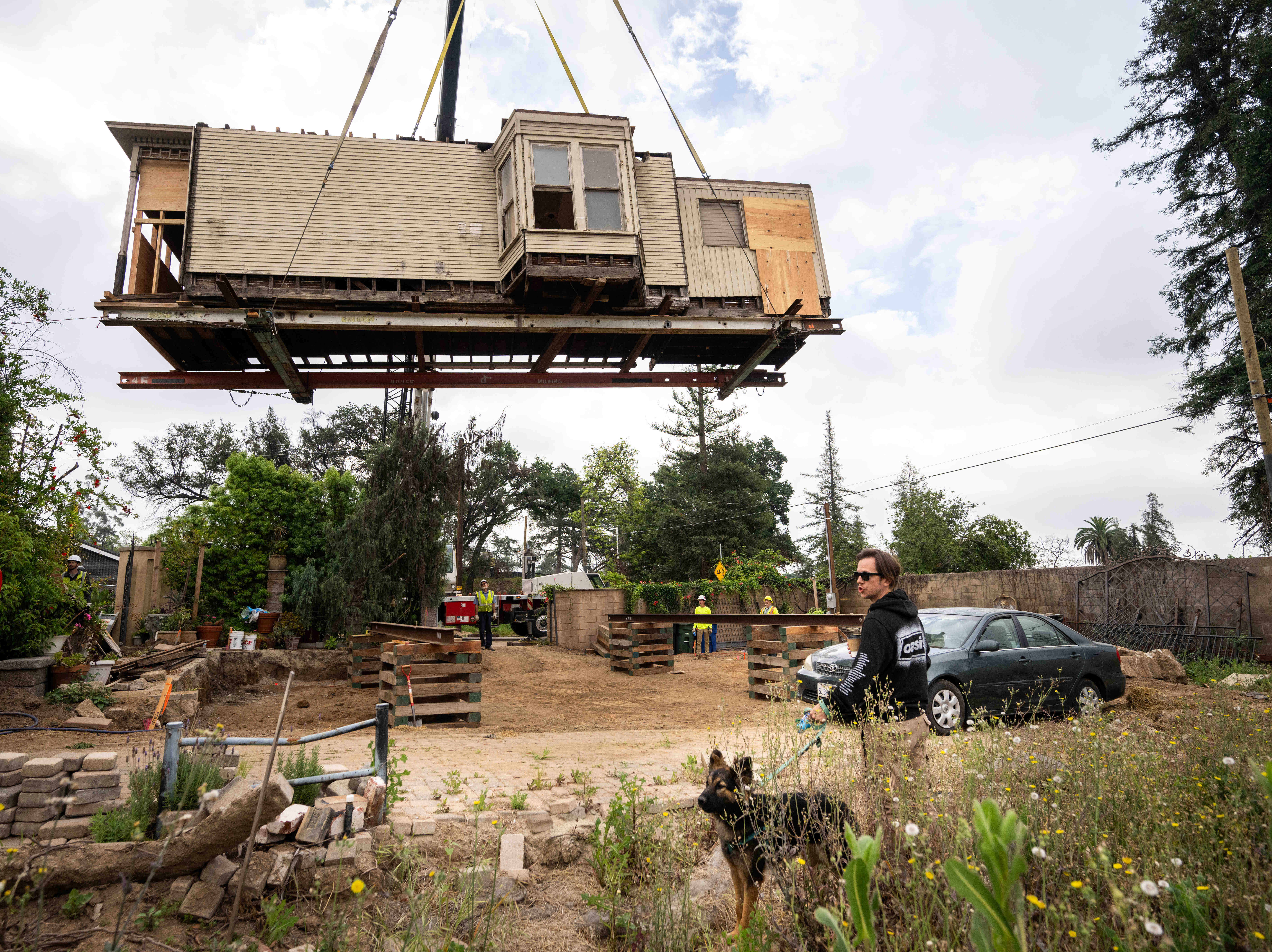 Michael Janz and his dog Izzy watch an 1895 Victorian-era...
