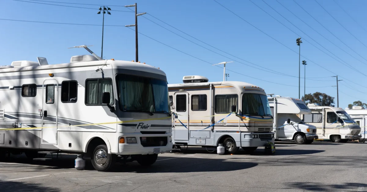 Palo Alto’s safe parking program can’t find case managers