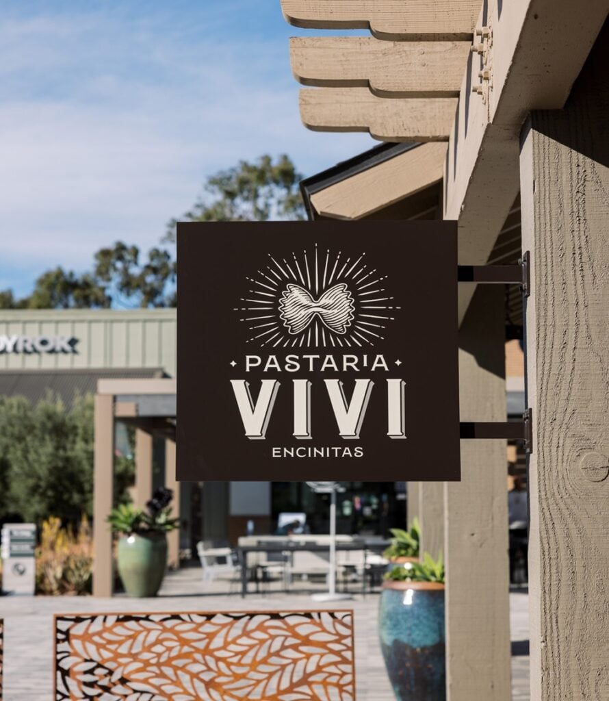 Pastaria Vivi signage