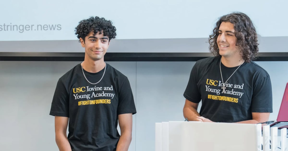 Iovine and Young students create a news app that scores media bias – Annenberg Media