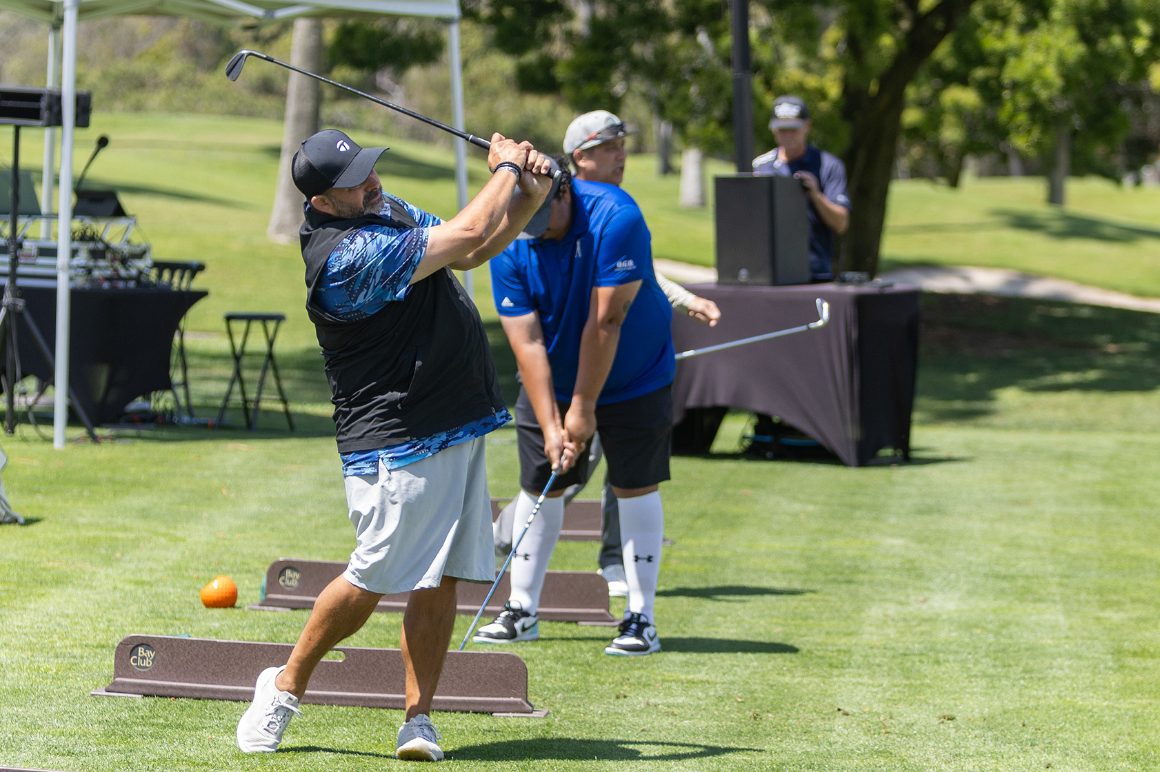 Leo Uzcategui on the driving range (Jon Clark)