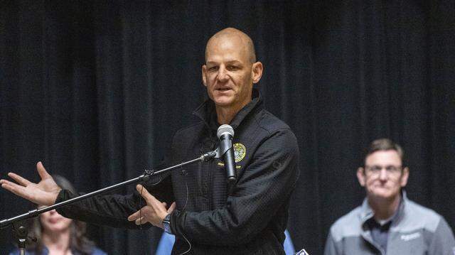 Sacramento Mayor Kevin McCarty speaks before participating in the Sacramento County Point-in-Time homeless count in January. 