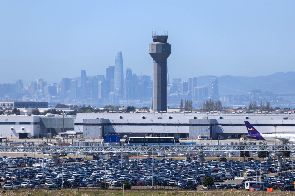 Oakland and SFO airports settle fight over East Bay aviation hub's name