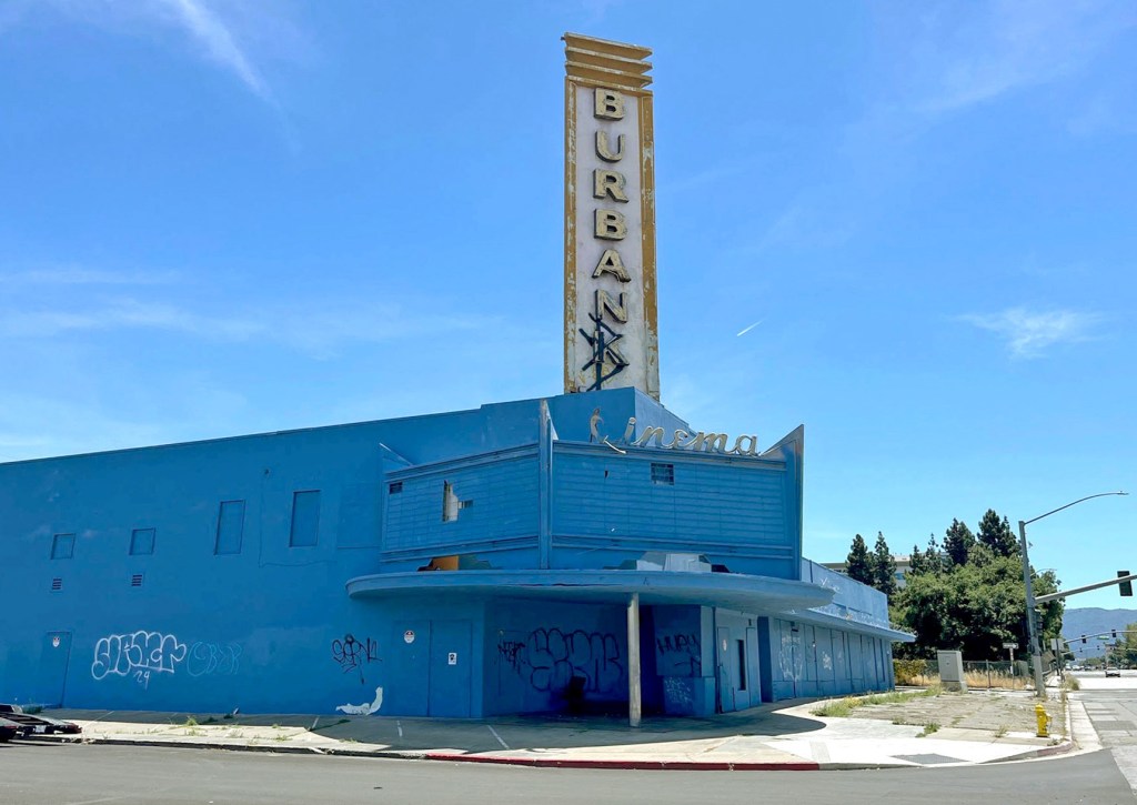 Deputies detain 100 minors who allegedly broke into San Jose’s abandoned Burbank Theater – East Bay Times