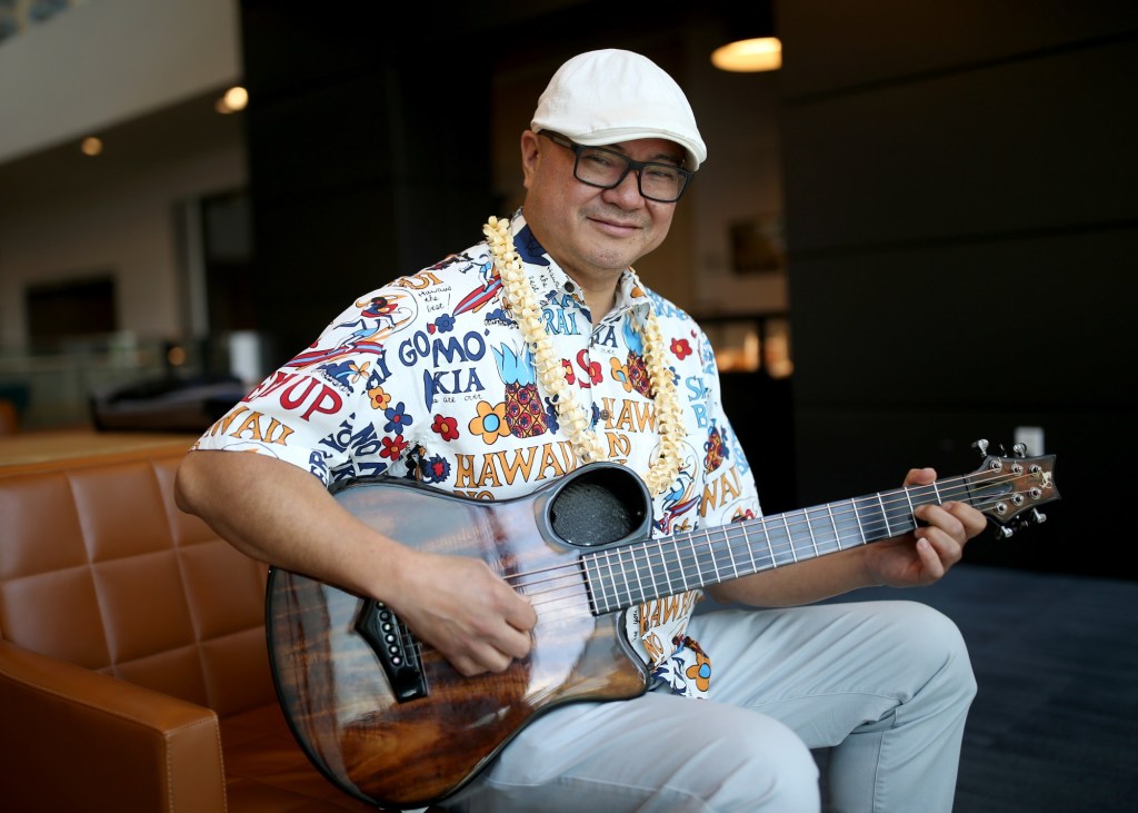 Hawaiian slack key guitar great Patrick Landeza plays Oakland concert