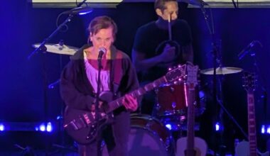 Kristin Hersh leads Throwing Muses in concert in San Francisco