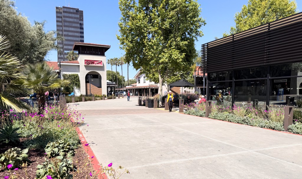 Families don’t like Pruneyard’s plan to reopen a parking lot pass-through – The Mercury News