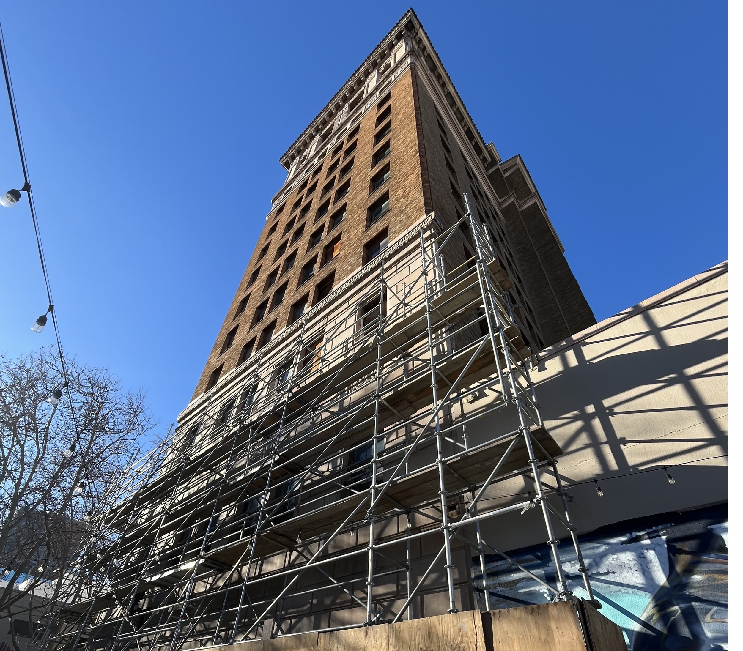 Scaffolds are visible next to the Bank of Italy historic...