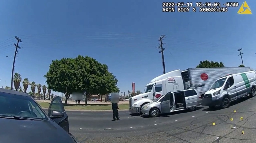 Border agent indicted in San Diego also faces civil lawsuit