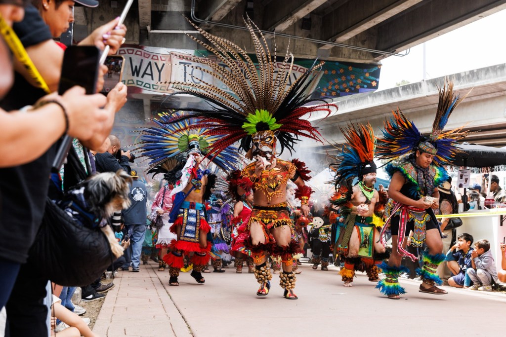 Thousands come together in Barrio Logan to celebrate Chicano Park Day