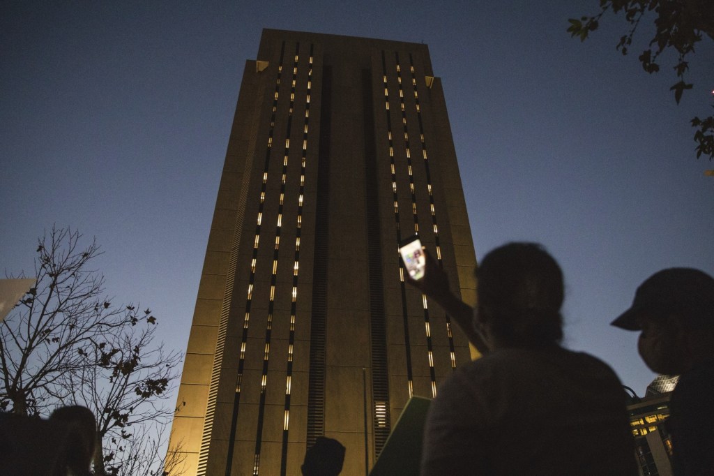 Inmate dies in custody at federal jail in downtown San Diego – San Diego Union-Tribune