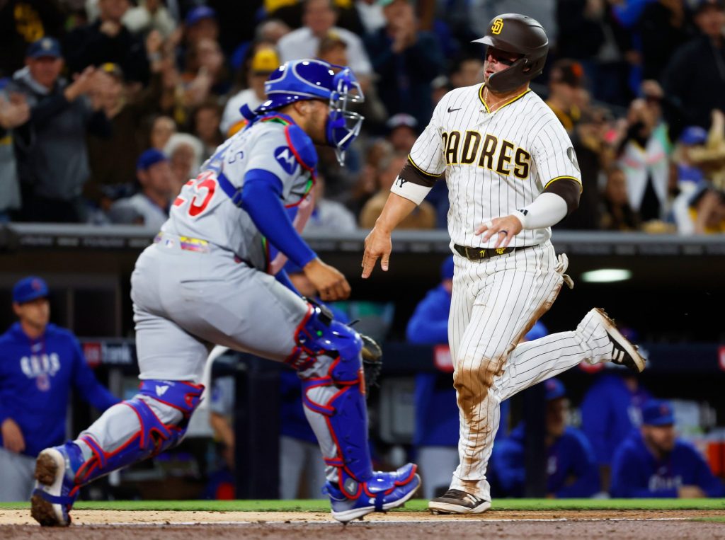 Padres score early, then come back to beat Cubs