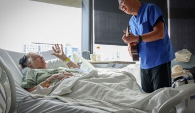 San Diego’s singing nurse to retire. ‘He saved all of us.’ – San Diego Union-Tribune