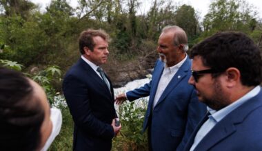 Feds visit Imperial Beach to assess economic toll of Tijuana River pollution crisis – San Diego Union-Tribune