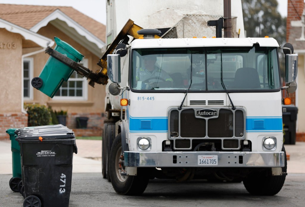 Judge rejects San Diego move to dismiss lawsuit challenging trash tax – San Diego Union-Tribune