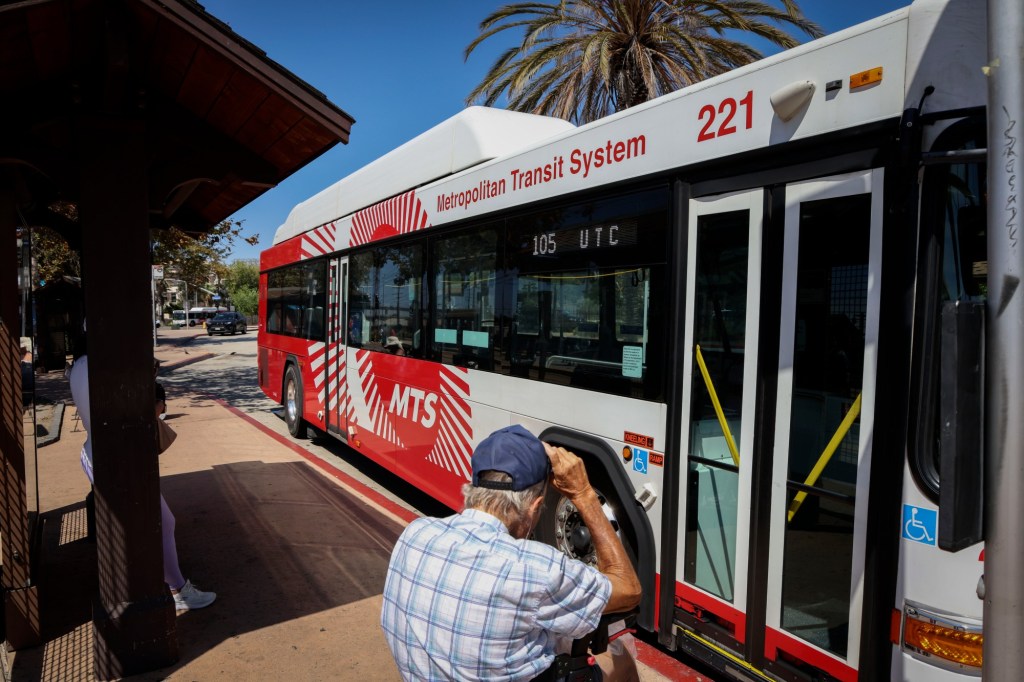 MTS should use smaller buses on Clairemont routes with few riders – San Diego Union-Tribune