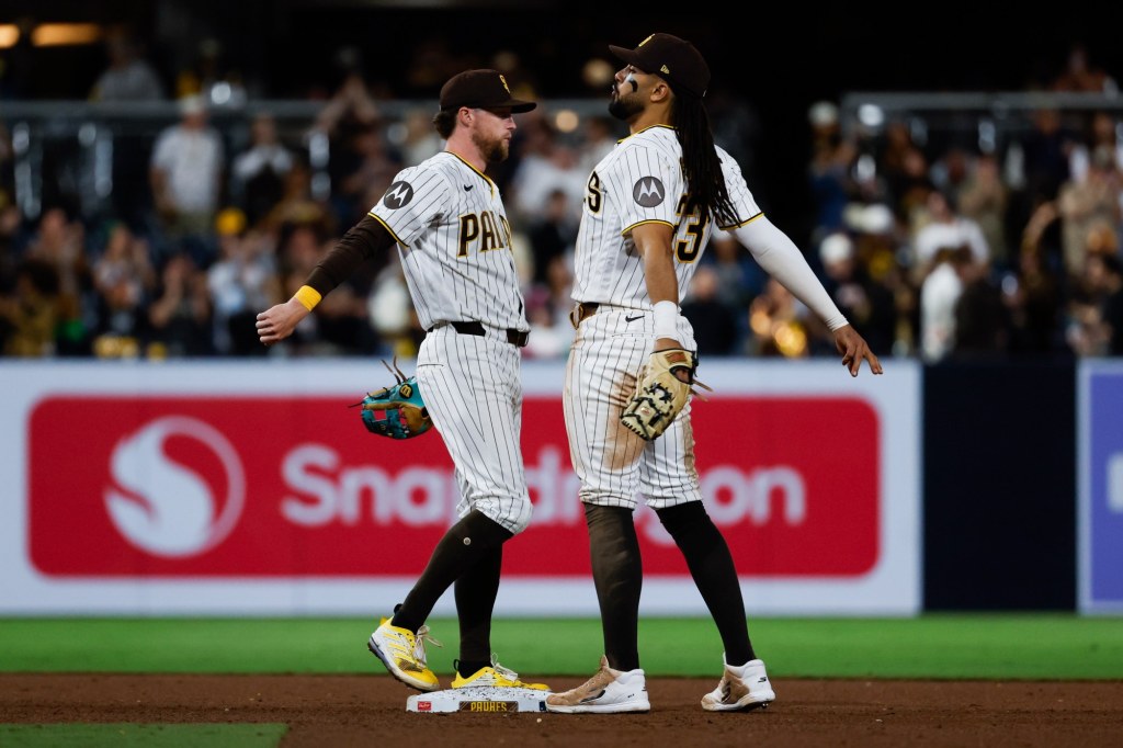 Fernando Tatis Jr. back in right field, 17th different lineup in 17 games
