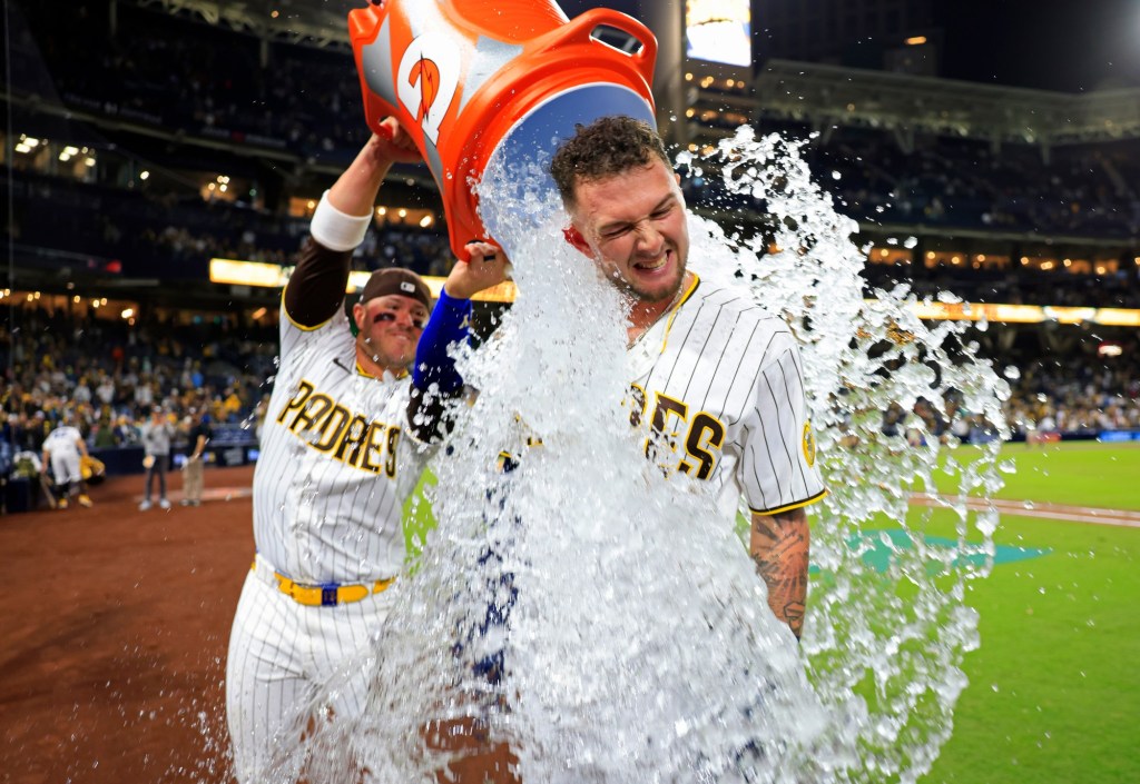 Jackson Merrill plays hero in Padres' walk-off win over Mariners